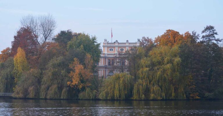 Sicht von Hausboot auf die Zeuthen-Herzog-Villa