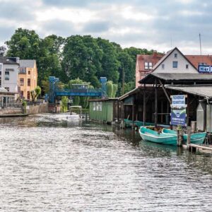 Bootshaus für Fischverkauf der Müritzfischer.