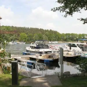 Hafen in Strasen am Ellenbogensee