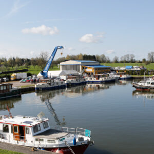 Hafen Niderviller mit verschiedenen Booten