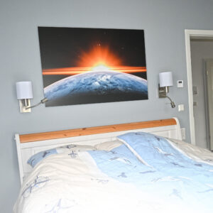 Schlafzimmer mit Doppelbett