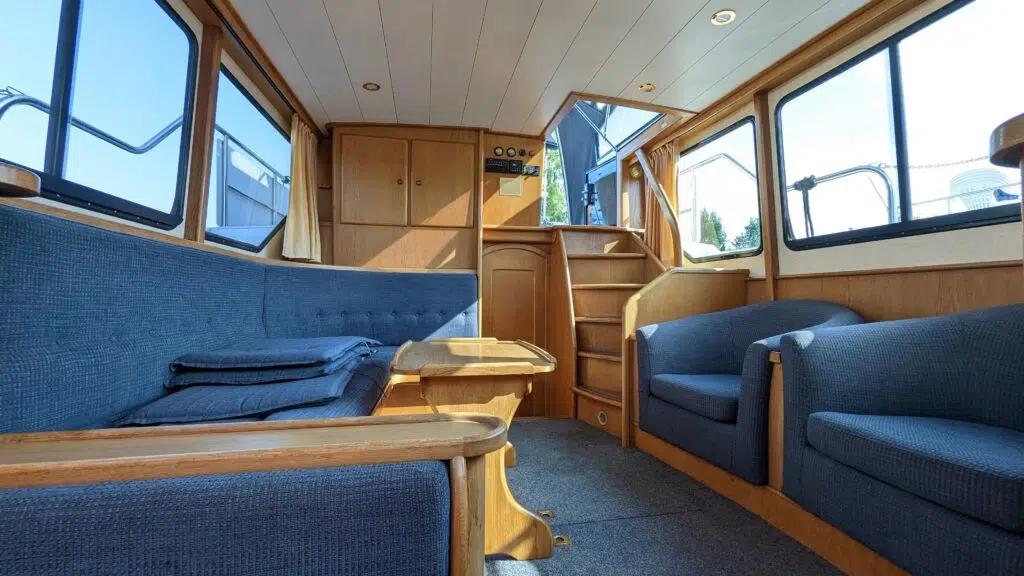 Salon in einer Motoryacht Gruno 38 Royal